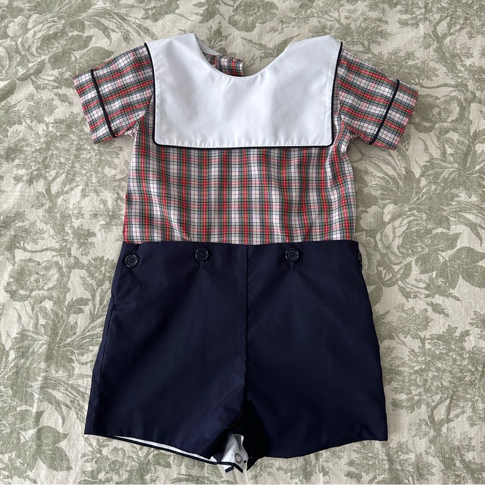 The Beaufort Bonnet Company beauregard button in in merritt park plaid